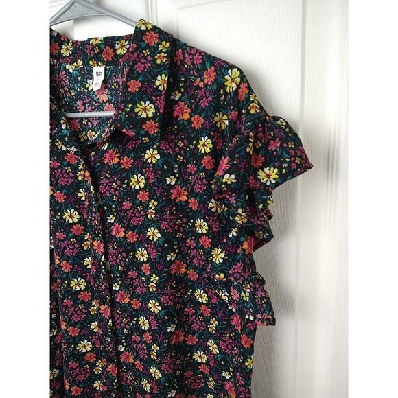 BP Black Floral Ruffle Semi Sheer Cap Sleeve Collar Button Top. Size M - Picture 2 of 8
